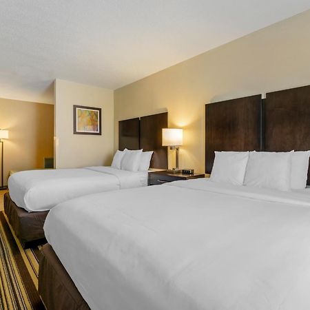 Comfort Inn & Suites Triadelphia Exterior foto