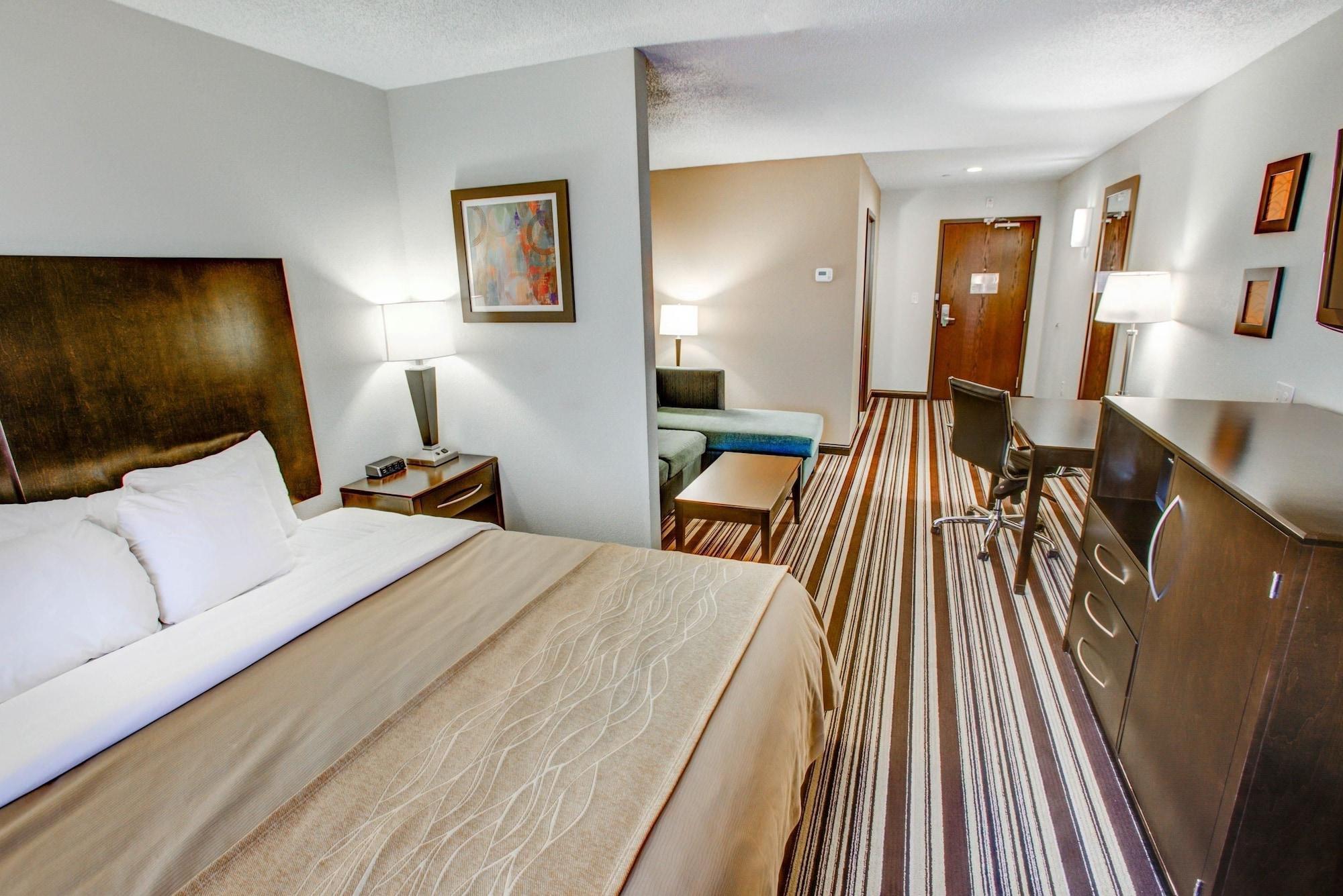 Comfort Inn & Suites Triadelphia Exterior foto