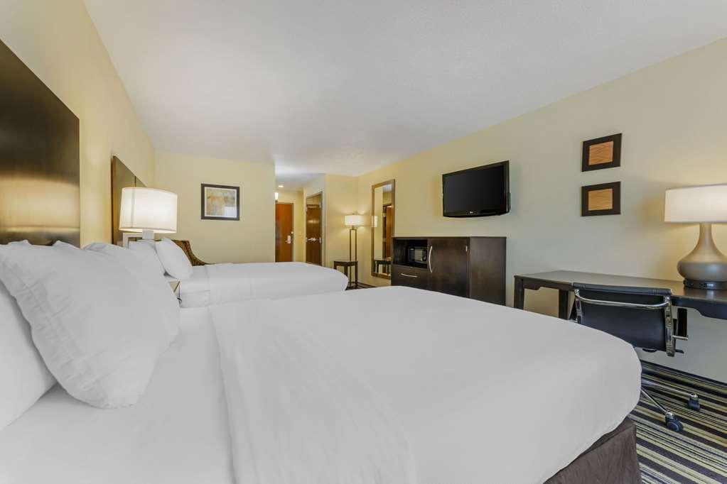 Comfort Inn & Suites Triadelphia Habitación foto