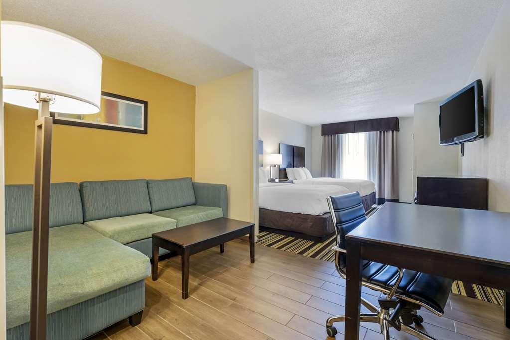 Comfort Inn & Suites Triadelphia Habitación foto