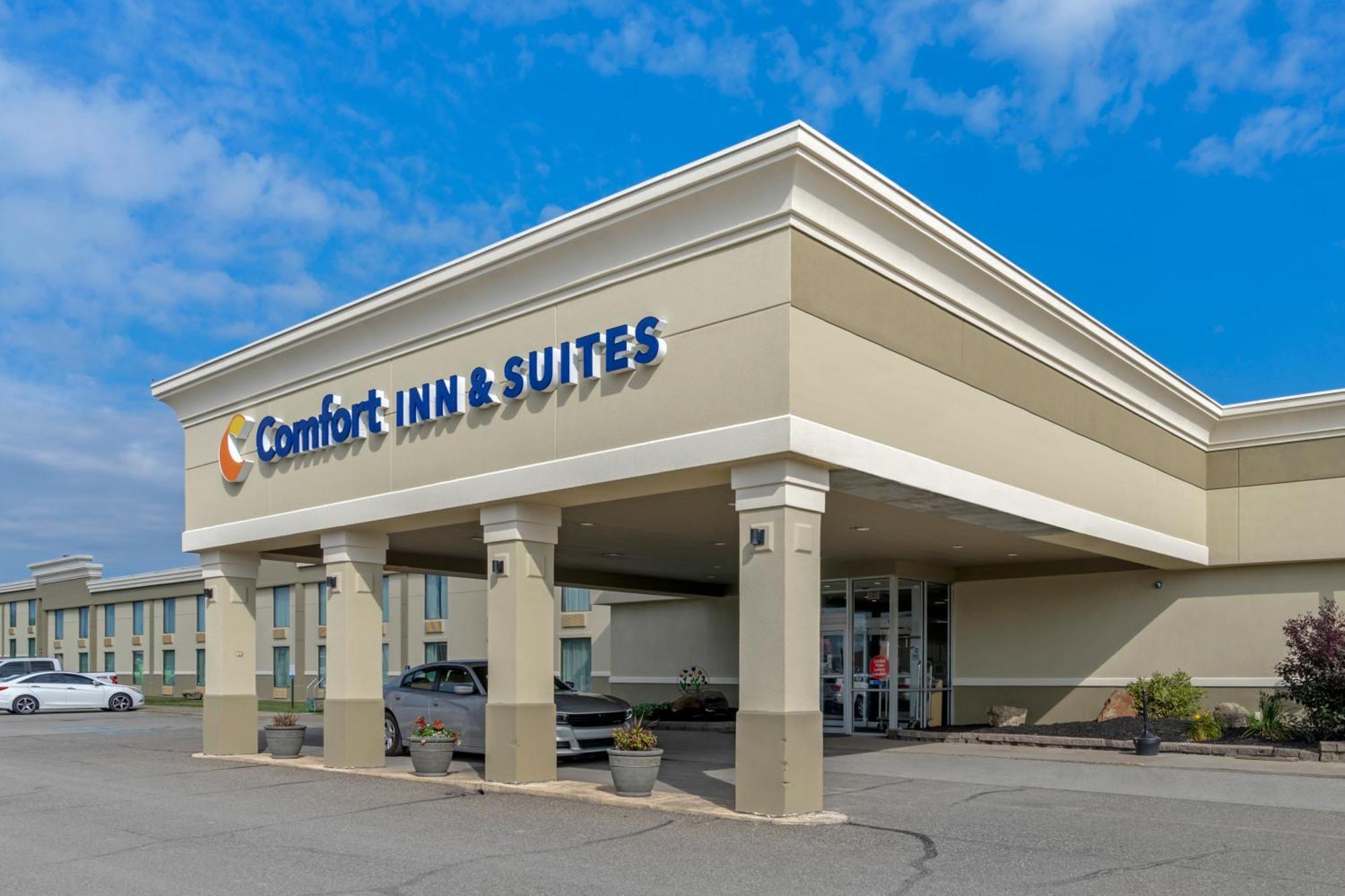 Comfort Inn & Suites Triadelphia Exterior foto
